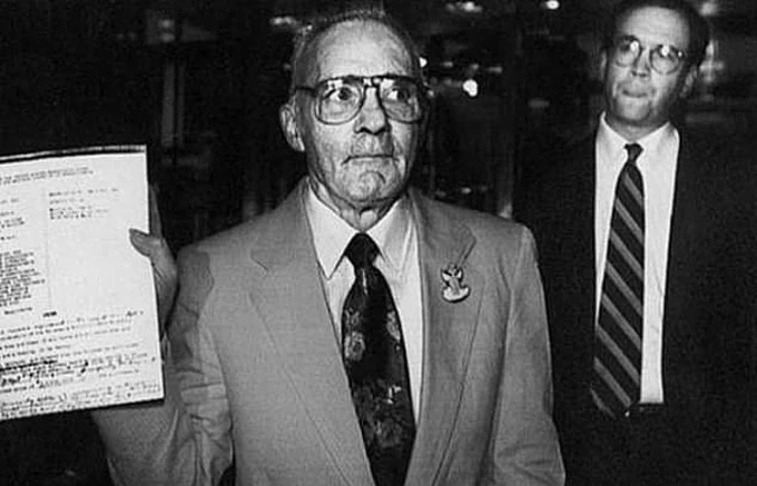 William Bud Post. Ảnh: Mirror