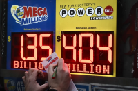 Kiện vợ vì không giữ bí mật trúng số độc đắc 1,35 tỷ USD