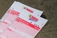 Mỹ thúc giục người trúng số 1,34 tỷ USD nhận giải