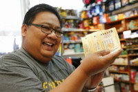 Người Mỹ phát sốt với giải xổ số Powerball 700 triệu USD