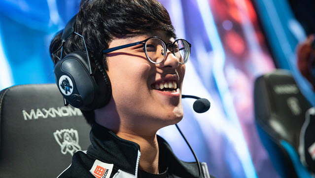 Smeb ở thời điểm hiện tại